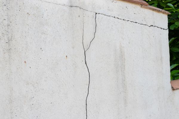 Foundation Crack Patching in Peyton